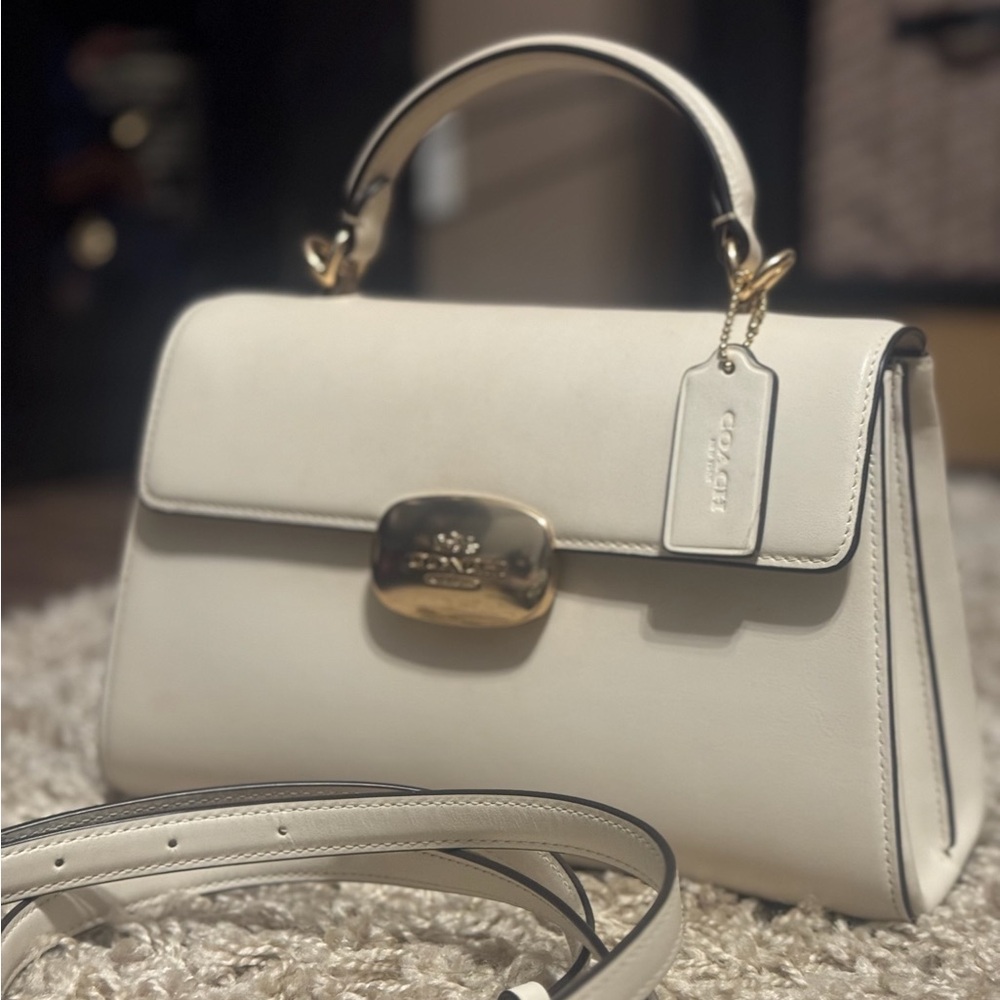 Coach Eliza Top Handle bag in refined calf leather Chalk color.